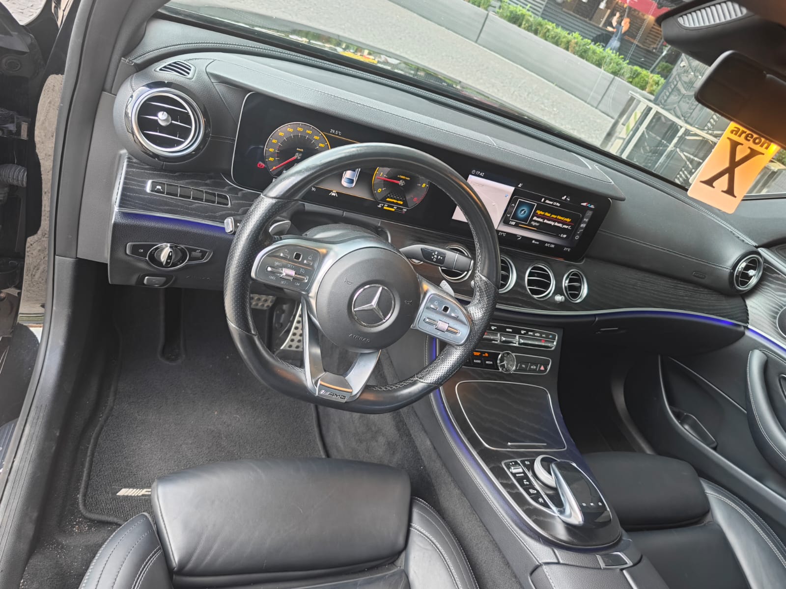  Mercedes-Benz E-class 2021