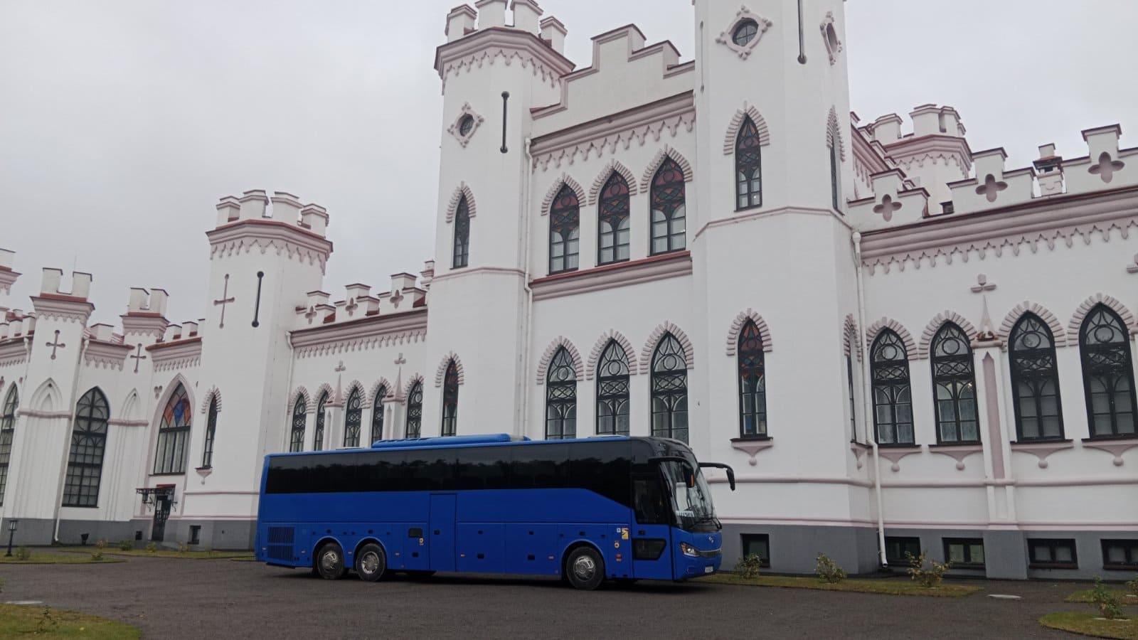 Путешествие к Коссовскому замку: один день в атмосфере XIX века