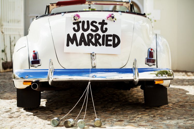Как правильно украсить автомобиль на свадьбу