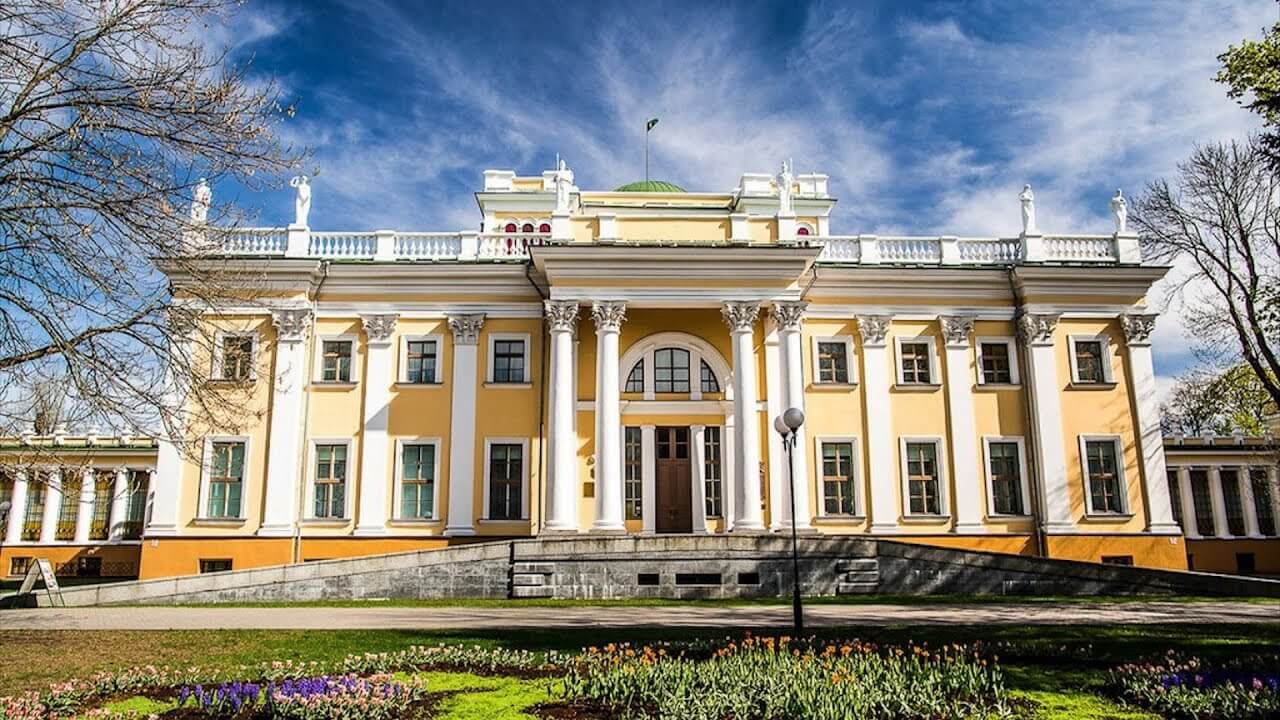  Дворец Румянцевых – Паскевичей 