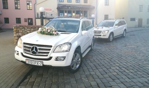 Mercedes GL белый рестайлинг
