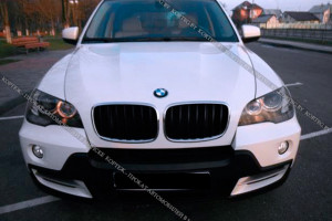 BMW X5 E70  белый рестайлинг
